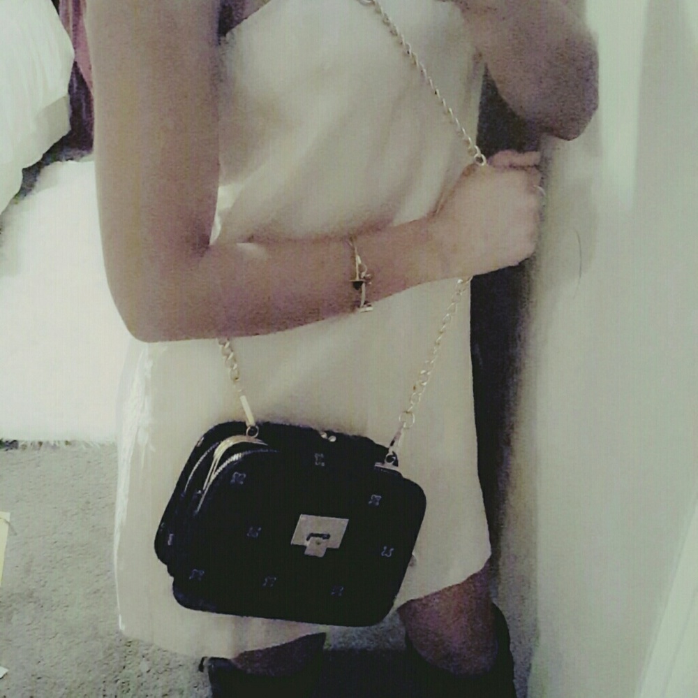 Bag - Picture 4 of 8